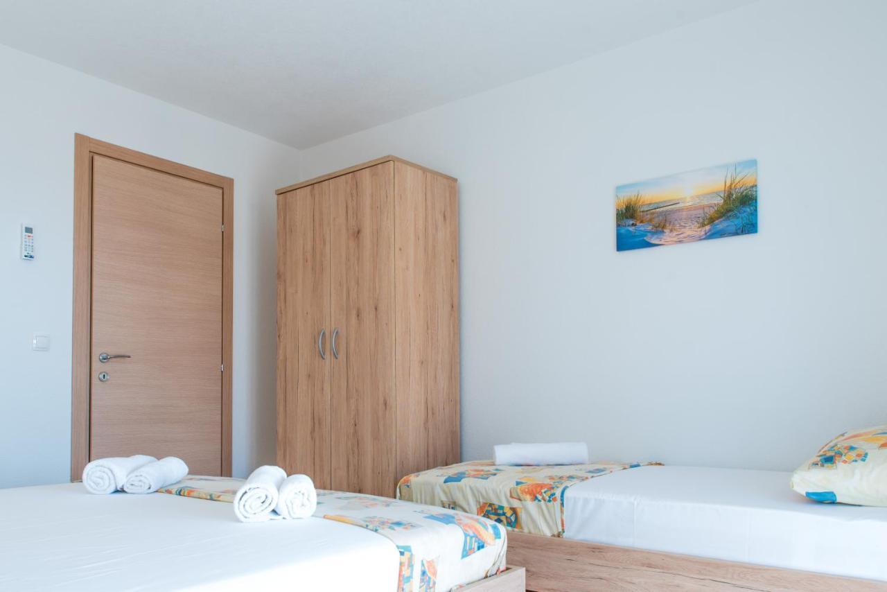 Apartments Zilic Kastel Stari Bagian luar foto